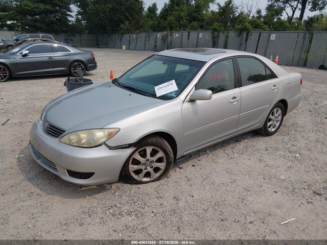 45631050 :رقم المزاد ، 4T1BF30KX5U087671 vin ، 2005 Toyota Camry Xle V6 مزاد بيع