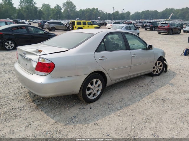 45631050 :رقم المزاد ، 4T1BF30KX5U087671 vin ، 2005 Toyota Camry Xle V6 مزاد بيع