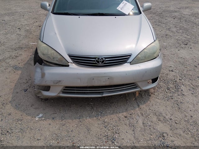 45631050 :رقم المزاد ، 4T1BF30KX5U087671 vin ، 2005 Toyota Camry Xle V6 مزاد بيع