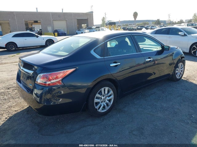 Nissan Altima 2.5 S 2014 1N4AL3AP7EN212161 Image 4