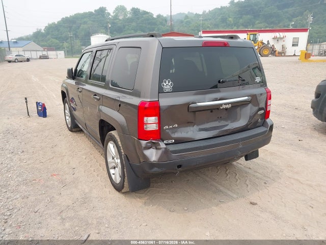 2016 Jeep Patriot Latitude მანქანა იყიდება აუქციონზე, vin: 1C4NJRFB7GD627829, აუქციონის ნომერი: 45631061