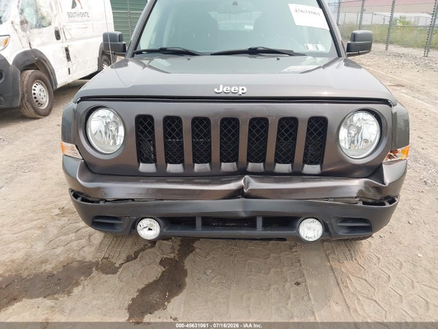 2016 Jeep Patriot Latitude მანქანა იყიდება აუქციონზე, vin: 1C4NJRFB7GD627829, აუქციონის ნომერი: 45631061