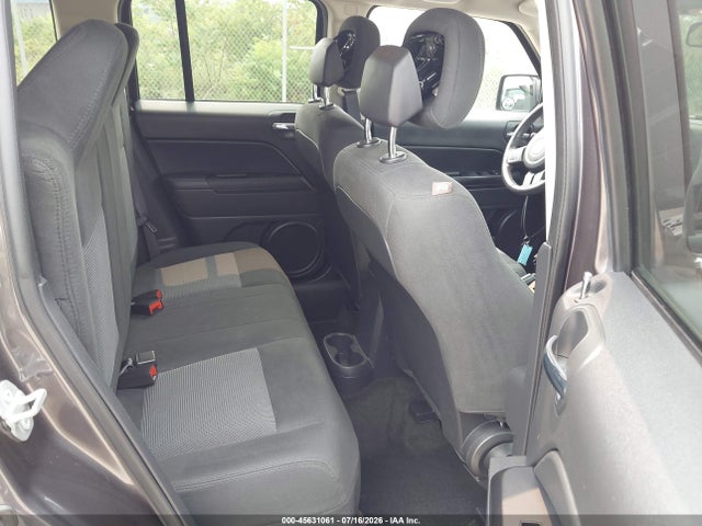 2016 Jeep Patriot Latitude მანქანა იყიდება აუქციონზე, vin: 1C4NJRFB7GD627829, აუქციონის ნომერი: 45631061
