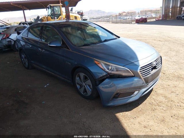 Hyundai Sonata Hybrid Limited 2016 KMHE34L17GA026281 main image