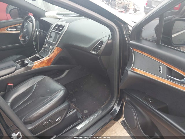 45631071 :رقم المزاد ، 2LMTJ6LP0GBL64076 vin ، 2016 Lincoln Mkx Reserve مزاد بيع