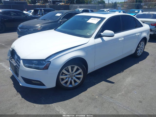 Audi A4 2.0t Premium 2014 WAUAFAFL2EN017660 Image 2