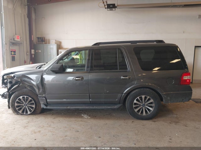 Продажа на аукционе авто 2016 Ford Expedition Xlt, vin: 1FMJU1JT9GEF35909, номер лота: 45631205