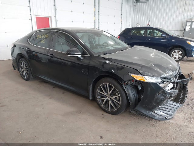 45631240 :رقم المزاد ، 4T1F11BK0RU130583 vin ، 2024 Toyota Camry Xle مزاد بيع