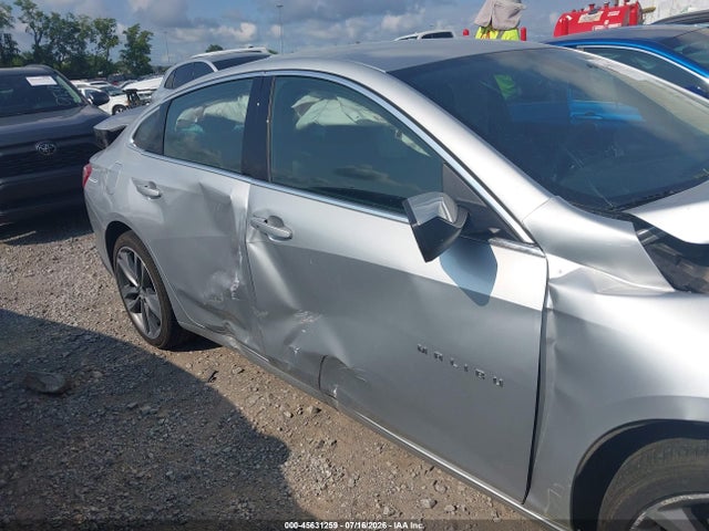 1G1ZD5STXNF122295 Chevrolet Malibu Fwd Lt