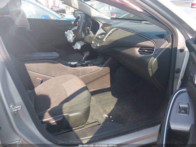 1G1ZD5STXNF122295 Chevrolet Malibu Fwd Lt