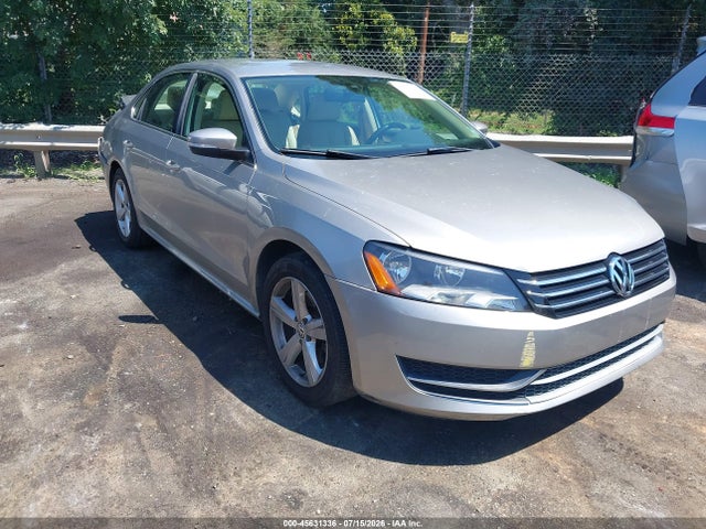 Продаж на аукціоні авто 2013 Volkswagen Passat 2.5l Se, vin: 1VWBH7A39DC084842, номер лоту: 45631336
