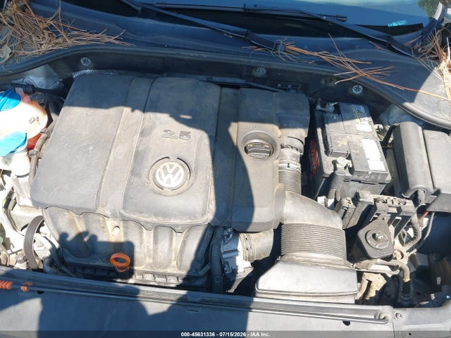 2013 Volkswagen Passat 2.5l Se მანქანა იყიდება აუქციონზე, vin: 1VWBH7A39DC084842, აუქციონის ნომერი: 45631336