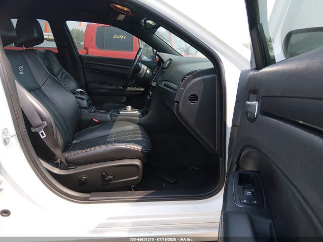 Chrysler 300 S 2015 2C3CCABG5FH829482 Image 5