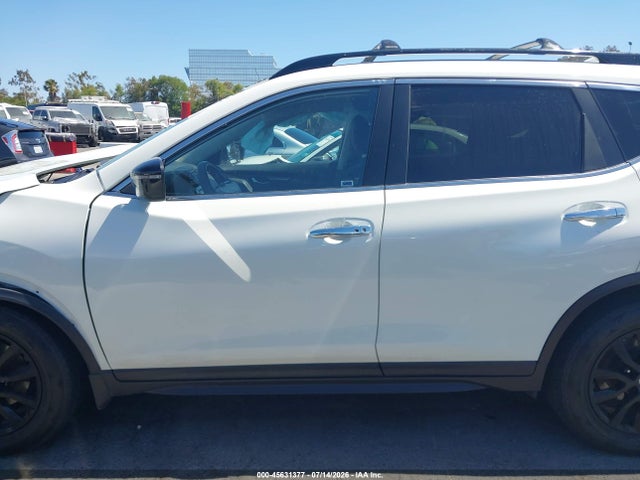 Nissan ROGUE SV 2018 5N1AT2MT9JC806135 Image 15