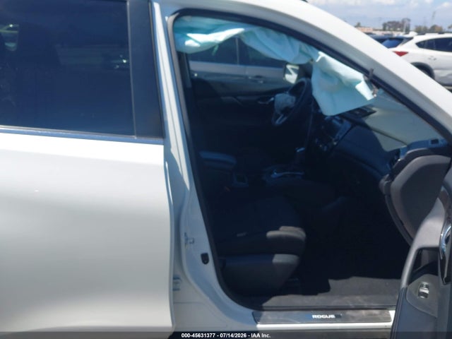 Nissan ROGUE SV 2018 5N1AT2MT9JC806135 Image 5