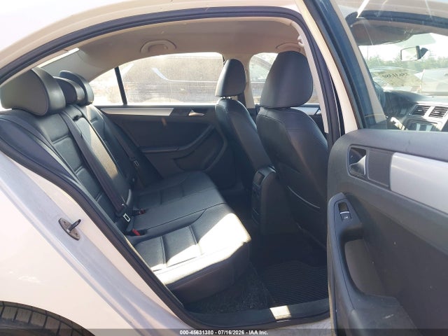 Продаж на аукціоні авто 2013 Volkswagen Jetta 2.5l Se, vin: 3VWBX7AJ1DM401044, номер лоту: 45631380