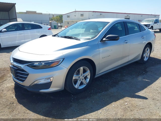1G1ZC5STXLF010869 Chevrolet Malibu Fwd 1fl