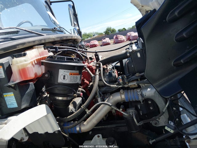 Freightliner M2 106 2017 1FVHCYCY1HHJA7145 Image 10