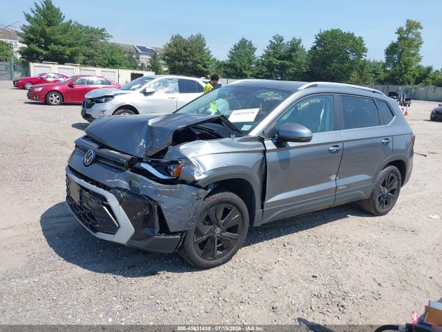 45631438 :رقم المزاد ، 3VVSC7B20SM080652 vin ، 2025 Volkswagen Taos 1.5t Se مزاد بيع