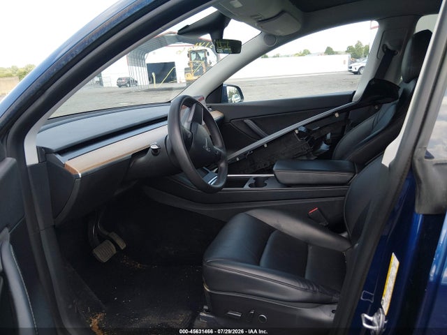 45631466 :رقم المزاد ، 7SAYGDEE6NF372867 vin ، 2022 Tesla Model Y Long Range Dual Motor All-wheel Drive مزاد بيع