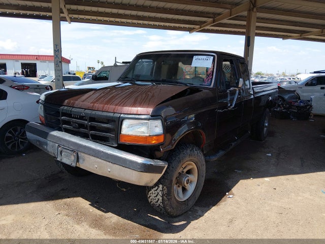 45631587 :رقم المزاد ، 1FTHX26F8TEB67607 vin ، 1996 Ford F250 مزاد بيع