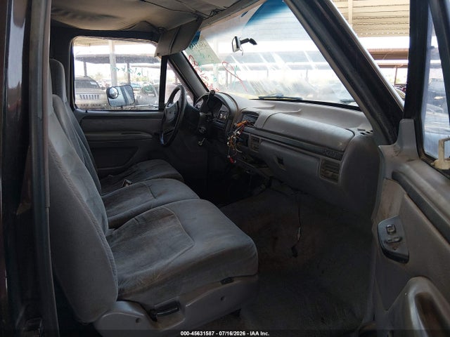 45631587 :رقم المزاد ، 1FTHX26F8TEB67607 vin ، 1996 Ford F250 مزاد بيع