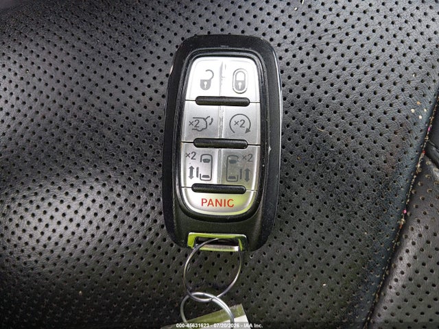 Продажа на аукционе авто 2018 Chrysler Pacifica Limited, vin: 2C4RC1GG7JR272494, номер лота: 45631623