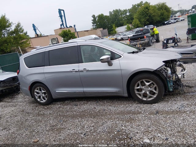 Продажа на аукционе авто 2018 Chrysler Pacifica Limited, vin: 2C4RC1GG7JR272494, номер лота: 45631623
