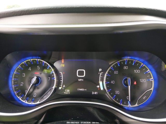 Продажа на аукционе авто 2018 Chrysler Pacifica Limited, vin: 2C4RC1GG7JR272494, номер лота: 45631623
