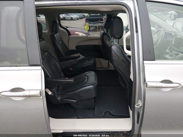 Продажа на аукционе авто 2018 Chrysler Pacifica Limited, vin: 2C4RC1GG7JR272494, номер лота: 45631623