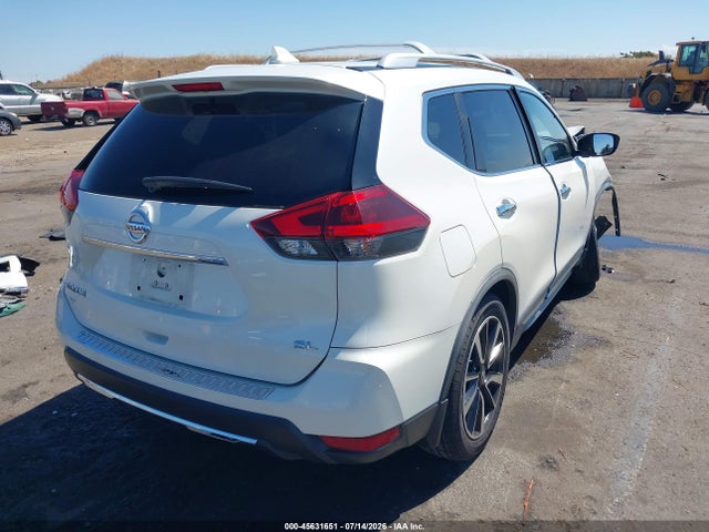 JN8AT2MT1JW489720 Nissan Rogue Sl