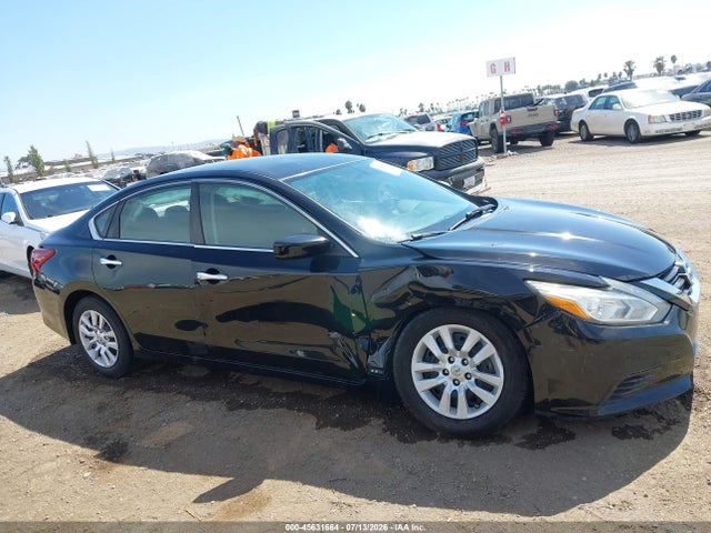 1N4AL3AP7JC275461 Nissan Altima 2.5 S