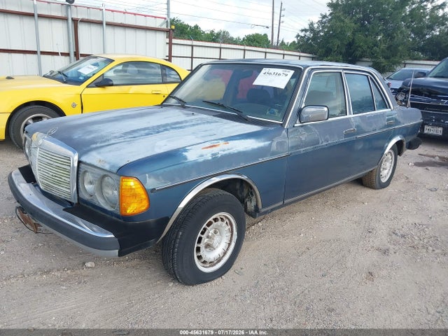 1984 Mercedes-benz 300 Dt მანქანა იყიდება აუქციონზე, vin: WDBAB33A7EA060975, აუქციონის ნომერი: 45631679