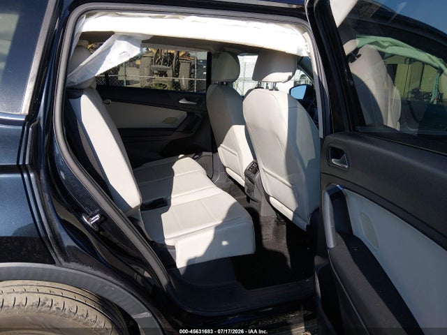 Продаж на аукціоні авто 2019 Volkswagen Tiguan 2.0t Se/2.0t Sel/2.0t Sel R-line/2.0t Sel R-line Black, vin: 3VV3B7AX1KM031531, номер лоту: 45631683