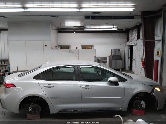 5YFS4MCE9SP243956 Toyota COROLLA SE