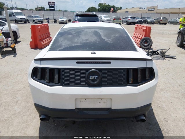 45631837 :رقم المزاد ، 1ZVBP8CF5B5132886 vin ، 2011 Ford Mustang Gt Premium مزاد بيع