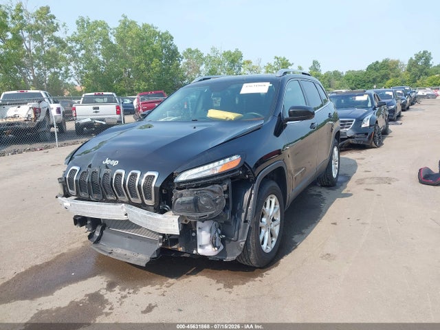 45631868 :رقم المزاد ، 1C4PJMCB2HD217697 vin ، 2017 Jeep Cherokee Latitude مزاد بيع