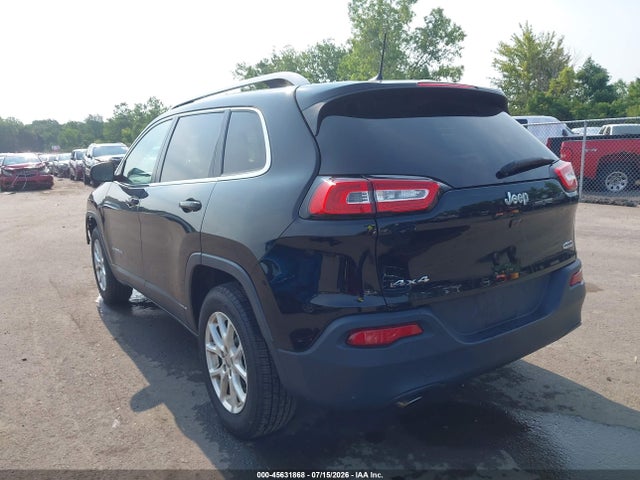 45631868 :رقم المزاد ، 1C4PJMCB2HD217697 vin ، 2017 Jeep Cherokee Latitude مزاد بيع