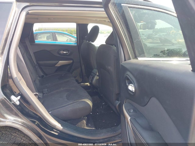 45631868 :رقم المزاد ، 1C4PJMCB2HD217697 vin ، 2017 Jeep Cherokee Latitude مزاد بيع