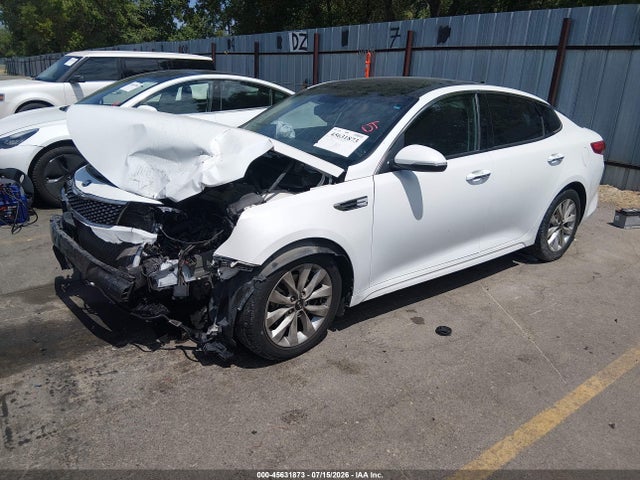 KIA OPTIMA EX 2017 5XXGU4L37HG157700 Image 2