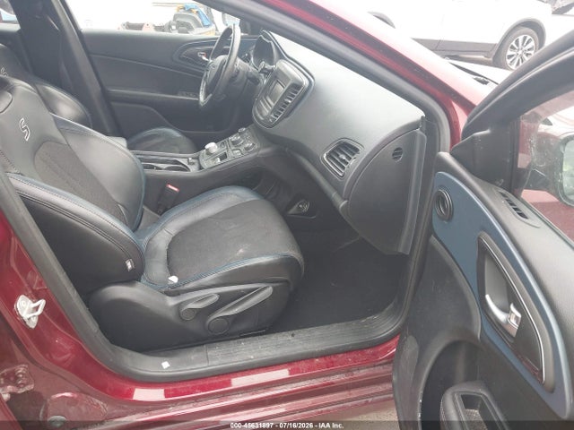 Продажа на аукционе авто 2015 Chrysler 200 S, vin: 1C3CCCBGXFN518178, номер лота: 45631897
