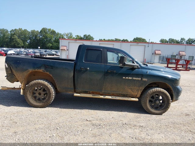 45631900 :رقم المزاد ، 1D7RV1GT8BS532334 vin ، 2011 Ram Ram 1500 Sport مزاد بيع