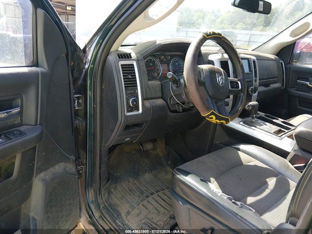 45631900 :رقم المزاد ، 1D7RV1GT8BS532334 vin ، 2011 Ram Ram 1500 Sport مزاد بيع