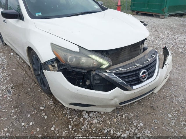 2017 Nissan Altima 2.5 Sr მანქანა იყიდება აუქციონზე, vin: 1N4AL3AP3HC224243, აუქციონის ნომერი: 45631924