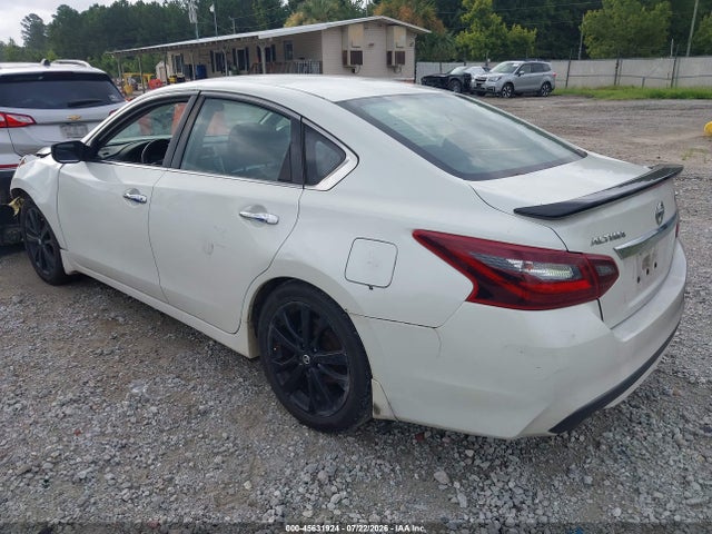 2017 Nissan Altima 2.5 Sr მანქანა იყიდება აუქციონზე, vin: 1N4AL3AP3HC224243, აუქციონის ნომერი: 45631924