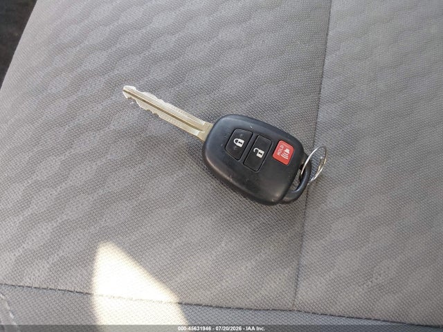 Продажа на аукционе авто 2022 Toyota Tacoma Sr, vin: 3TYAX5GN6NT043863, номер лота: 45631946