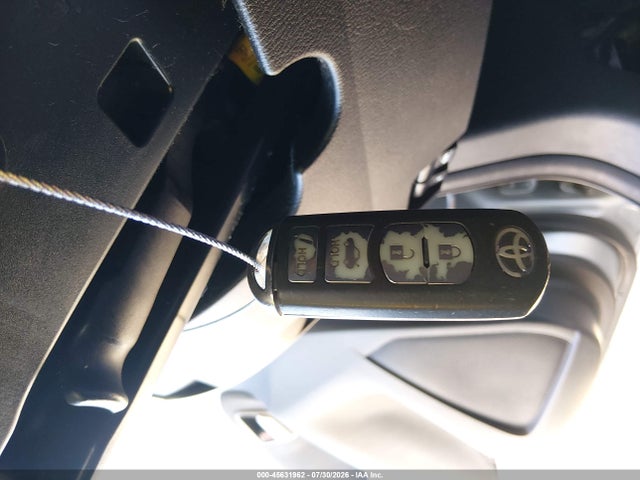 3MYDLBYV1JY321672 Toyota YARIS IA