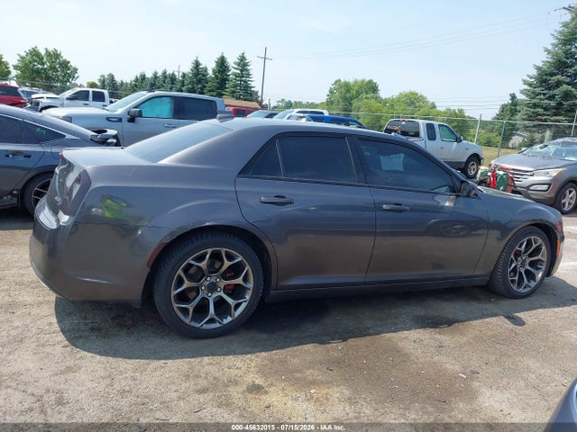2015 Chrysler 300 300s მანქანა იყიდება აუქციონზე, vin: 2C3CCABG4FH797317, აუქციონის ნომერი: 45632015