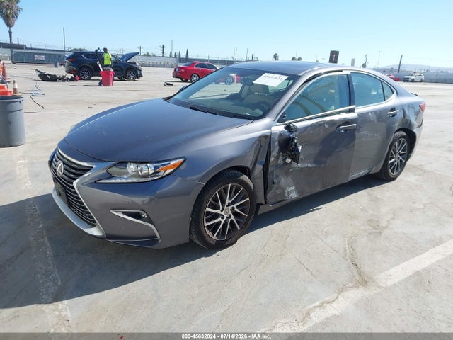 Lexus ES 350 2016 58ABK1GG1GU010250 Image 2