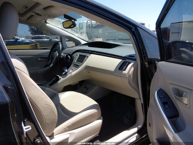 Toyota Prius Four 2015 JTDKN3DU2F1960397 Image 5
